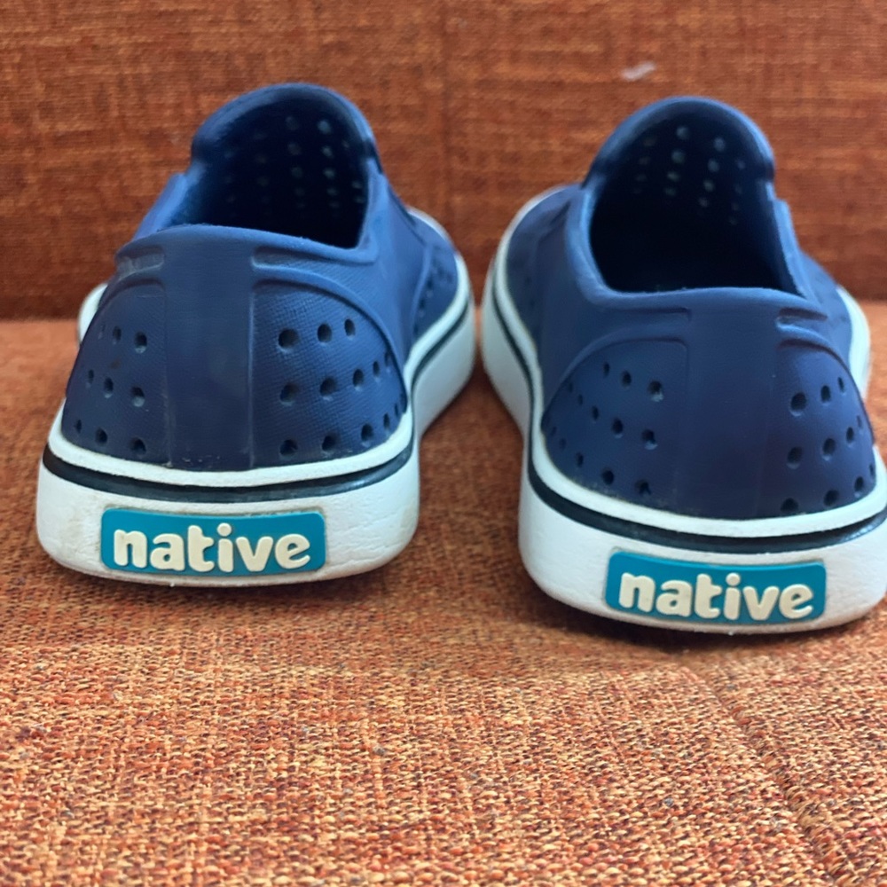Like new navy blue Natives boy or girl